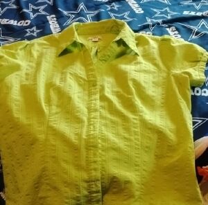 Cato Lime Green Short Sleeve Button-Front Blouse